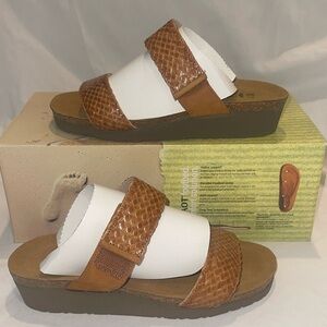 Naot Women's Blake Wedge Sandal Maple Leather Braid/Amber Nubuck Size 36